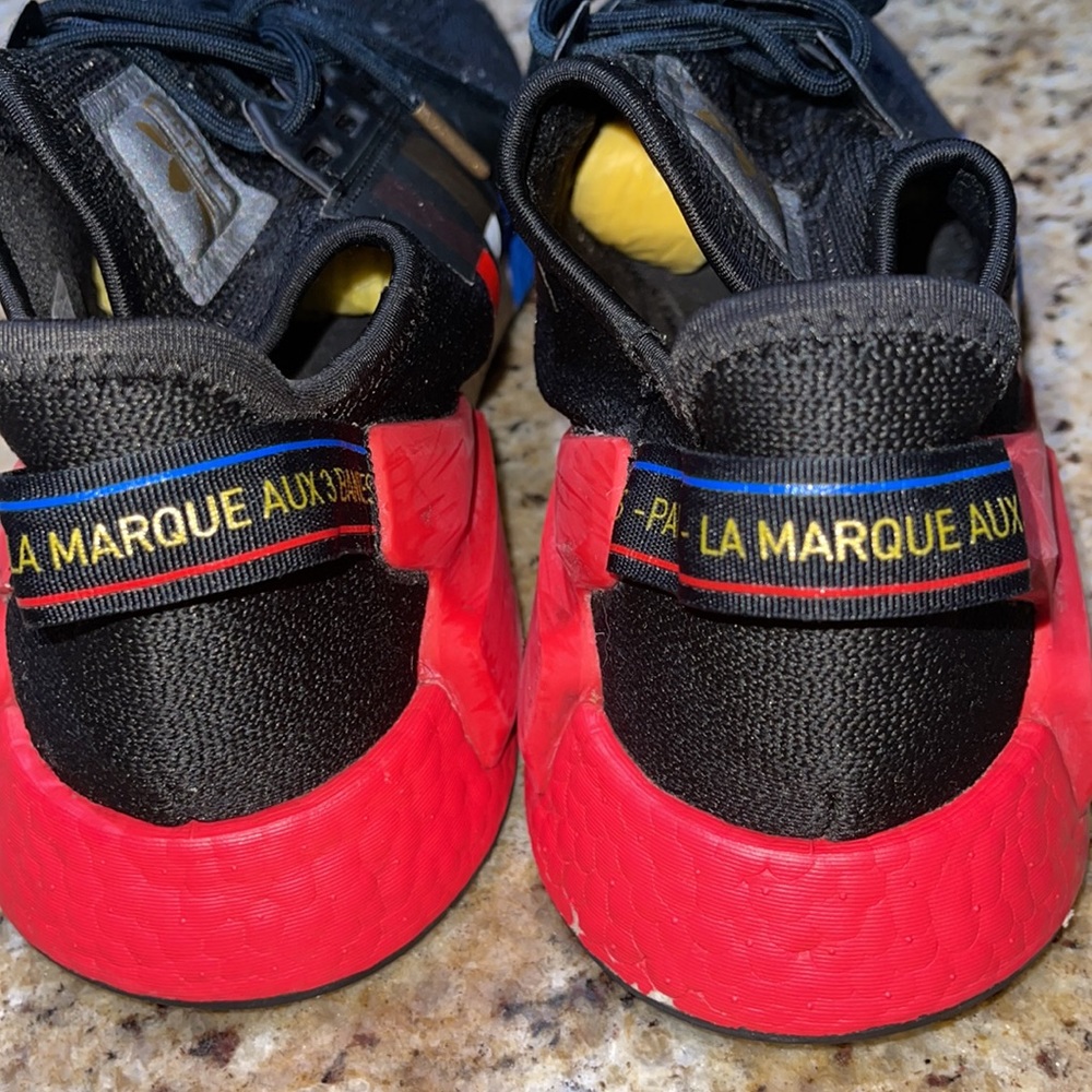 2020 adidas nmd r1 v2